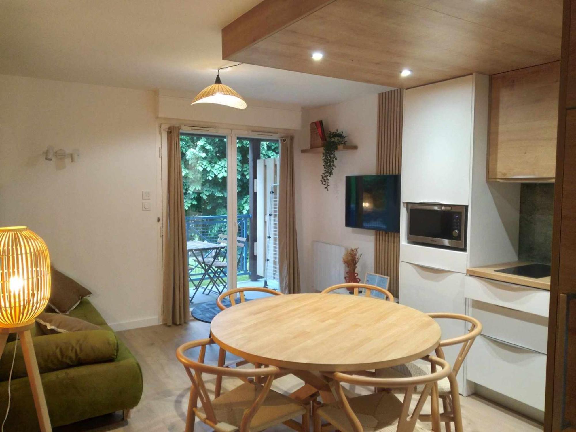 Duplex Lumineux - 40m2 - 2 - Balcon Terrasse - Parking - Entierement Renove En Mai 2024 Apartment *